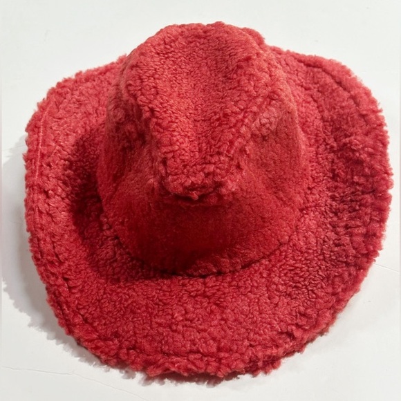 - SOLD - NEW UO Sherpa Cowboy Hat - Picture 2 of 5